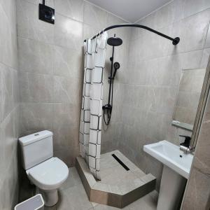 У Анжелы - 26