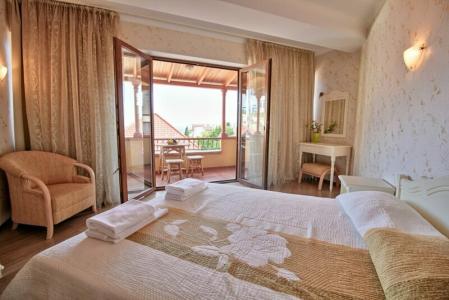 Art House Rotonda - 50