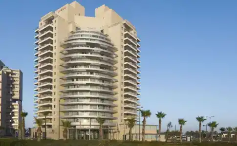 Ramada & Suites by Wyndham Netanya - 6