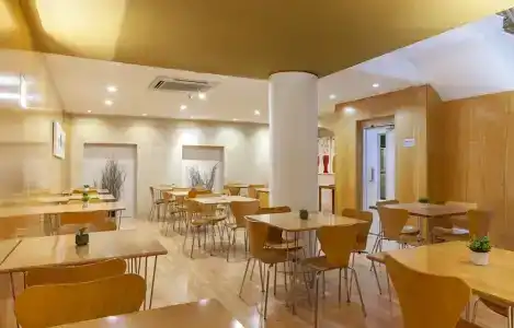 Maciá Plaza - 20
