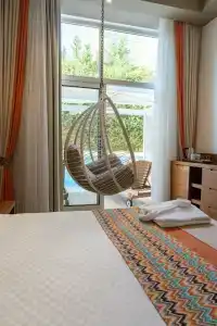 Side Royal Palace - 35