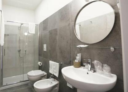 Piazza Bovio 22 - 30