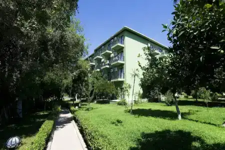 Larissa Inn - 46