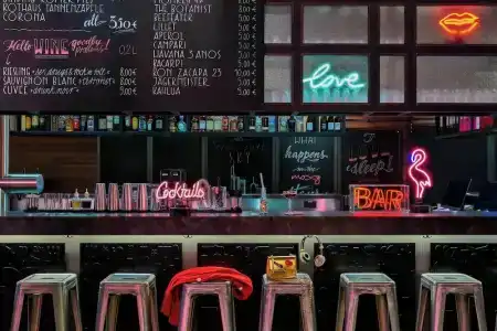 Moxy Frankfurt City Center - 36