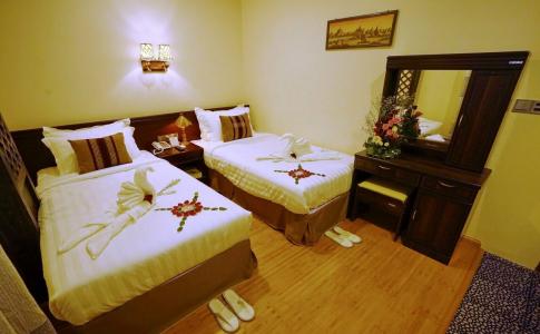Boss - Mandalay - 21