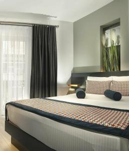 La Vita Suites - 23