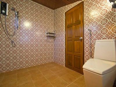 Bueng Bua Thong - 38