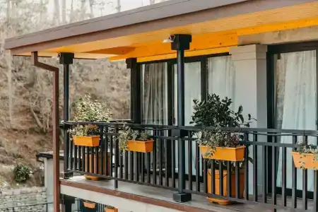 Seventeen Rooms - 36