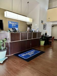 Rodeway Inn Airport - 42