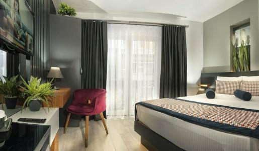 La Vita Suites - 41