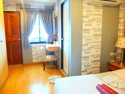 Baan Term Fun Saen Suk - 13