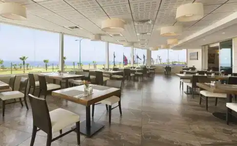 Ramada & Suites by Wyndham Netanya - 45