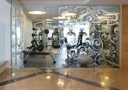 Ramada & Suites by Wyndham Netanya - 25