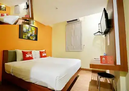 Nite & Day Jakarta Bandengan - 3