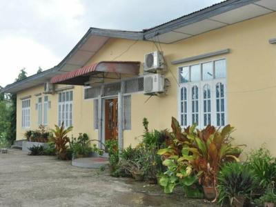 Golden Guest Inn - 33