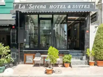 La Serena & Suites - 25