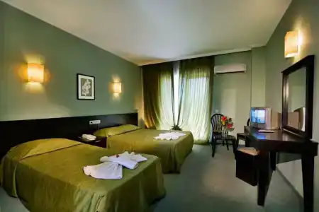 Larissa Inn - 20