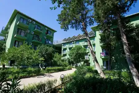 Larissa Inn - 2