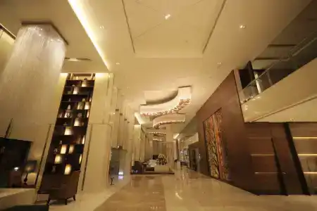 Holiday Inn Mumbai International Airport, An Ihg - 5