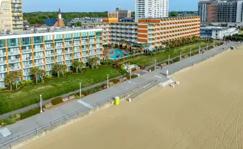 Holiday Inn & Suites North Beach, An Ihg - 15