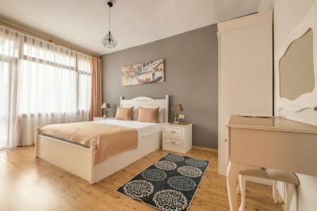 Old Town Deluxe Flats - 19