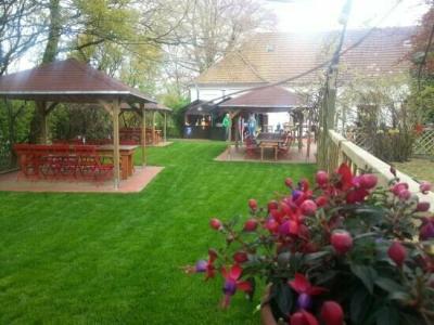 Büscher's und Restaurant - 19