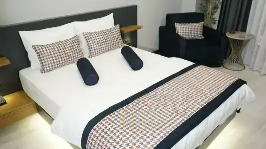 La Vita Suites - 7