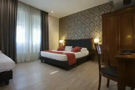 Astoria - 2