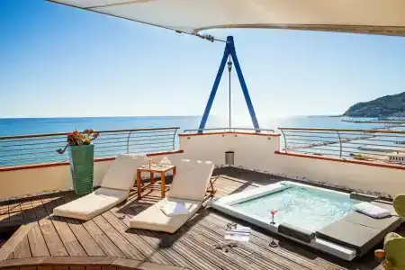 Grand Diana Majestic - 27