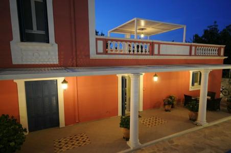 Metohi Georgila - 44