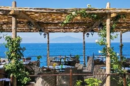 Capri Inn - 46