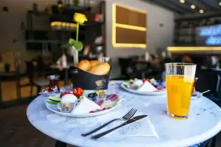 Mielo Lara Boutique  - 13