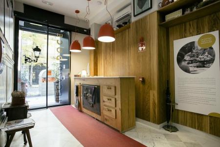 Legazpi Doce Studios Suites - 21