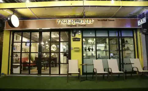 Tiger Lily - 38
