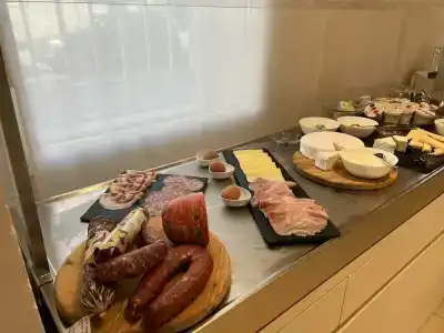 Card International - 8