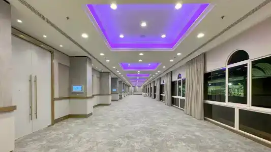 Crowne Plaza - 9