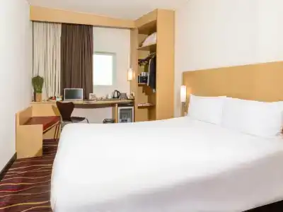 ibis Seef - 3