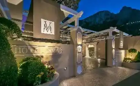 Capri Inn - 0