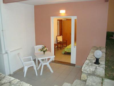 Kyriaki - 25