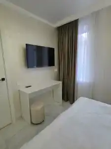 Владимирский - 25