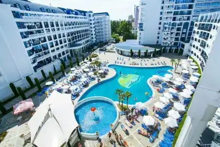 Chaika Beach Resort – All Inclusive - 9