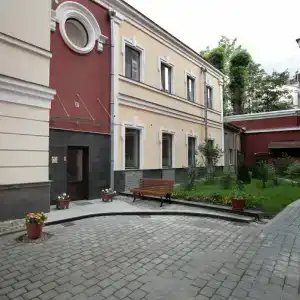 Петровский двор - 2