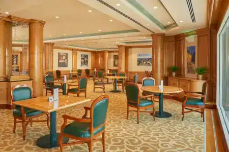 Crowne Plaza - 3