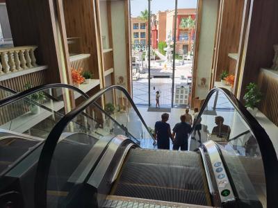 Titanic Palace - Families and Couples only - 59