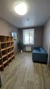 В центре - 12