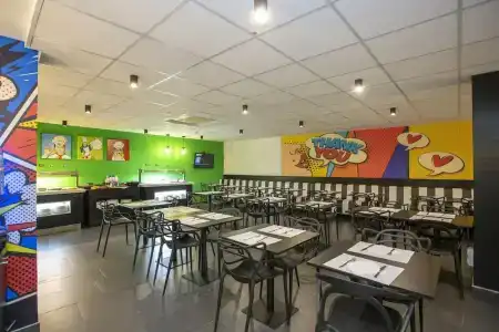 Casual Pop Art Benidorm - 7