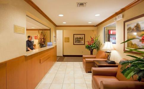 Candlewood Suites Fort Lauderdale Airport-Cruise, An Ihg - 9