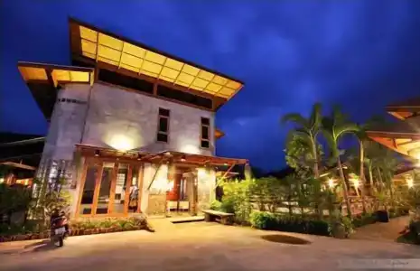 Tique Series Boutique - 44