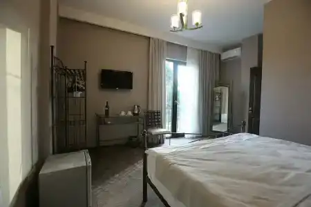 Golden Nugget Tbilisi - 38