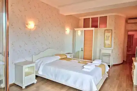 Art House Rotonda - 46